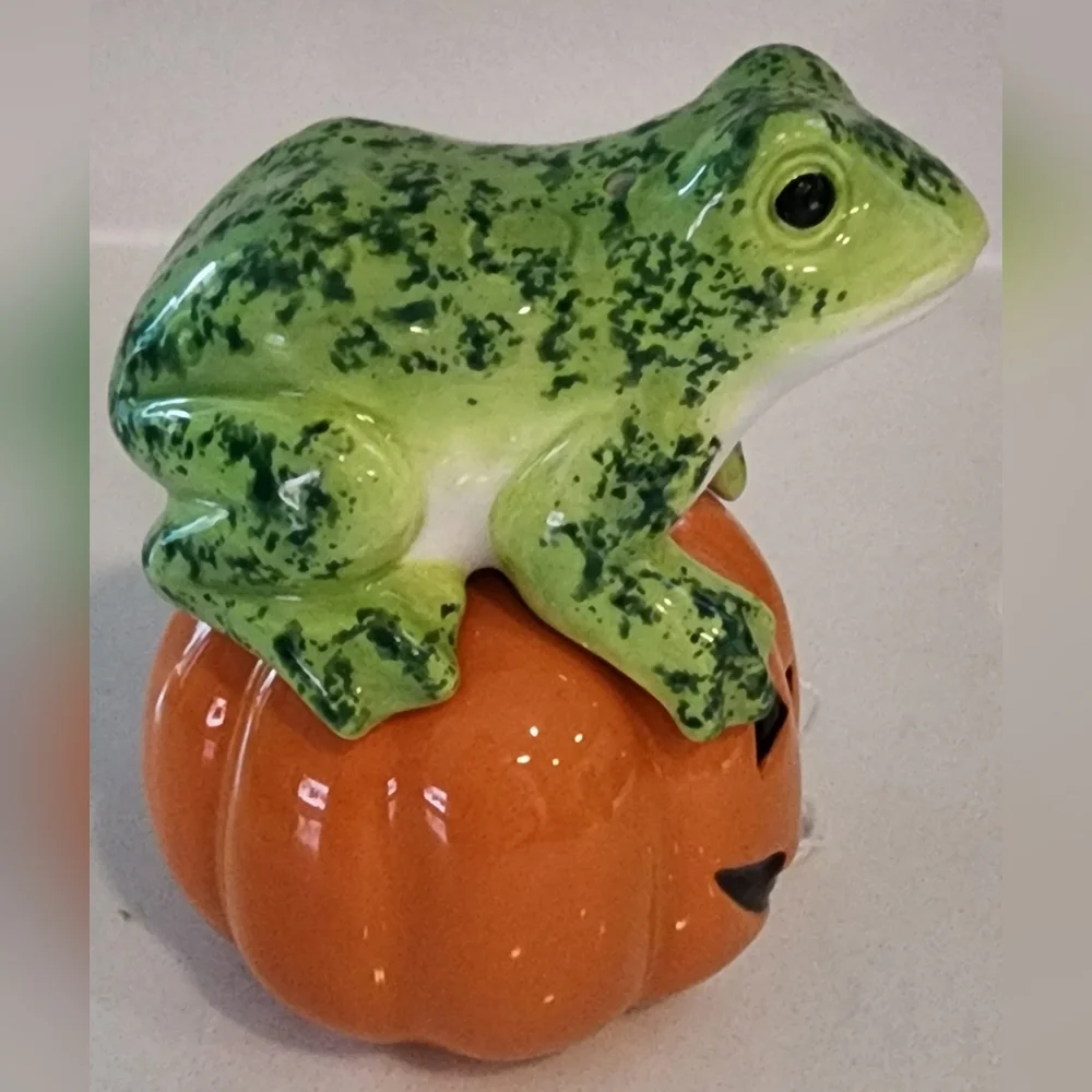 GANZ Spooky Stackers Frog &‎ Jack O Lantern Salt & Pepper Shakers New With Tag